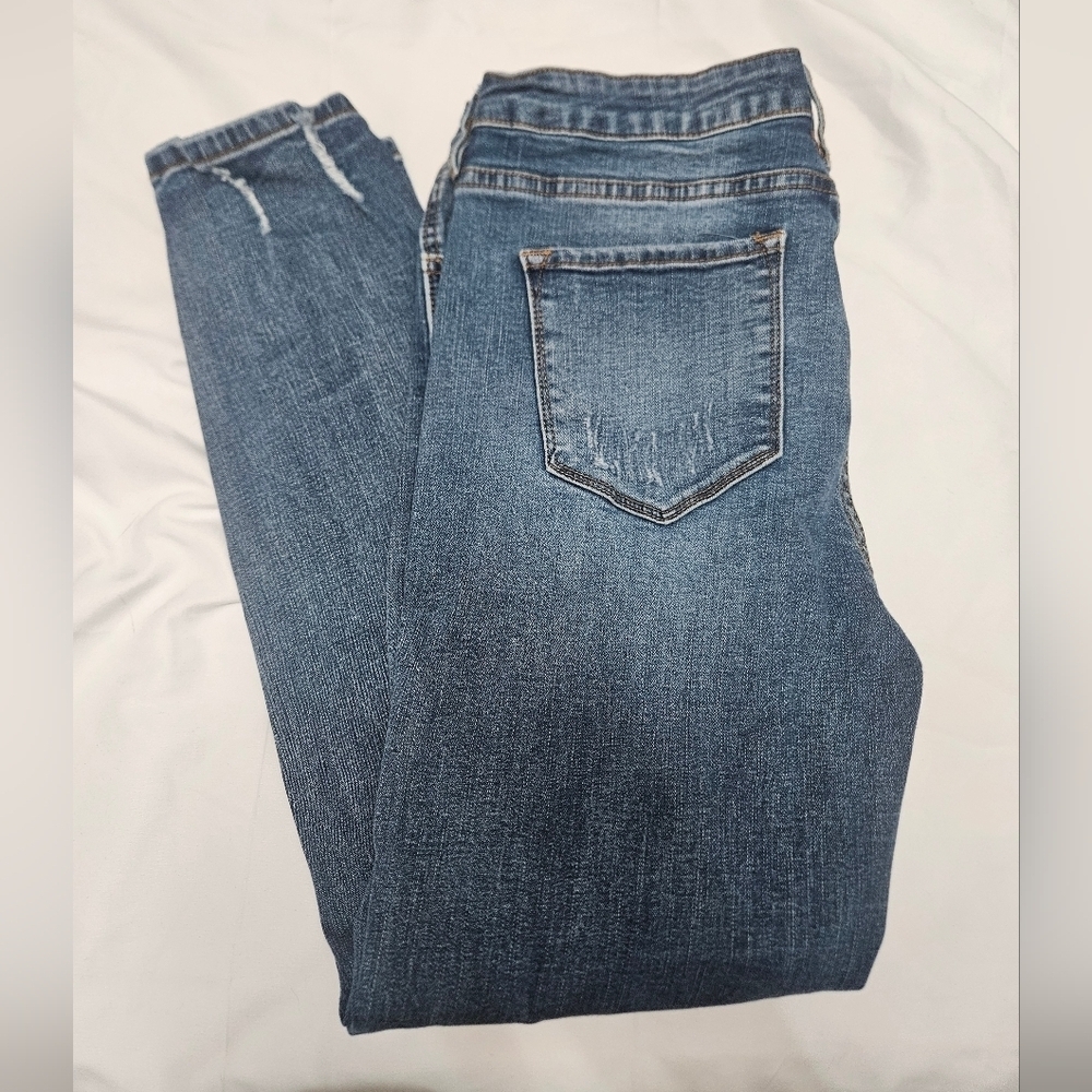 Kancan Medium Wash Distressed Skinny Jeans!